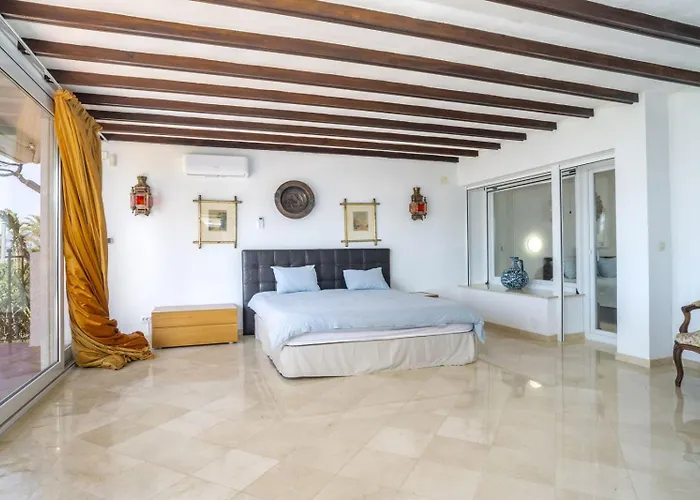Beachfront Andalusian بيت للعطل ماربيا