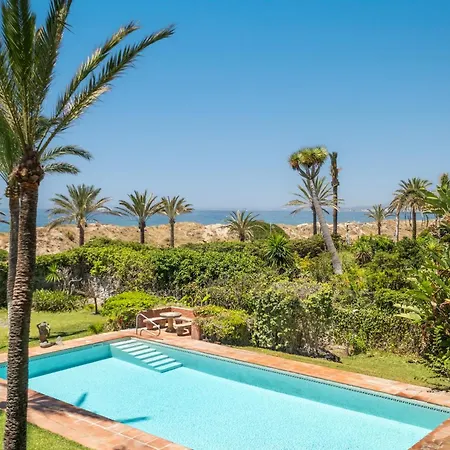 Beachfront Andalusian Holiday home *