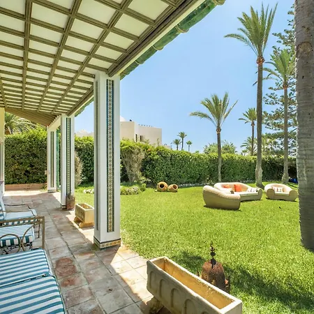 Beachfront Andalusian بيت للعطل ماربيا
