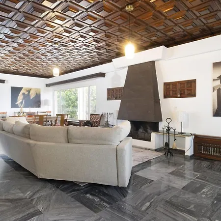 Beachfront Andalusian بيت للعطل