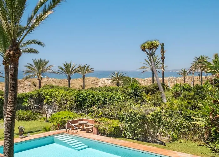 Prázdninový dům Beachfront Andalusian