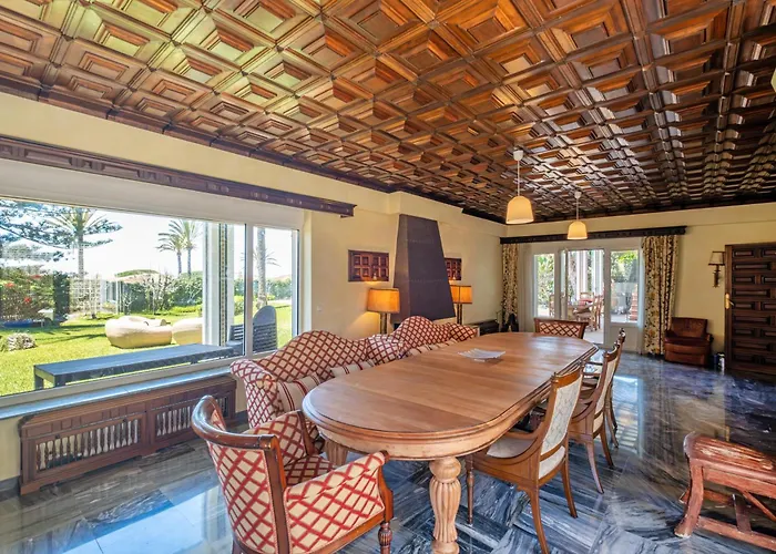 Beachfront Andalusian Prázdninový dům *